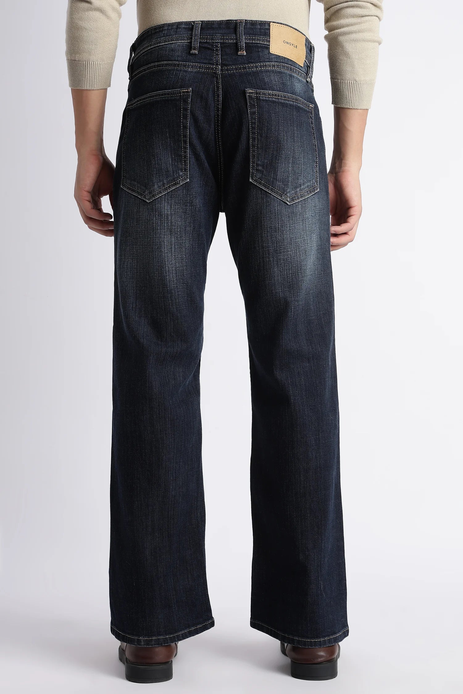 Steel Indigo jeans for men – ONSYLE leather patch detail