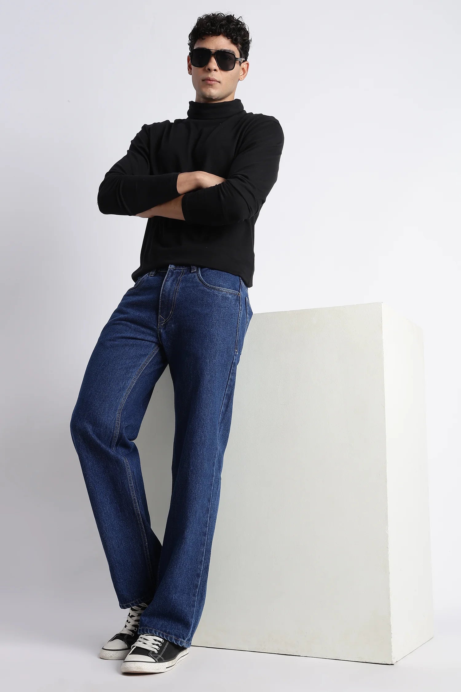 Pacific Blue straight fit jeans for men – front view