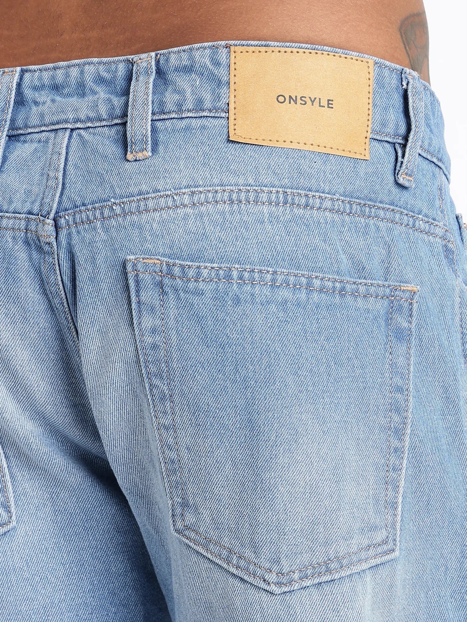 Sky Wash jeans for men – ultra-light blue denim detail