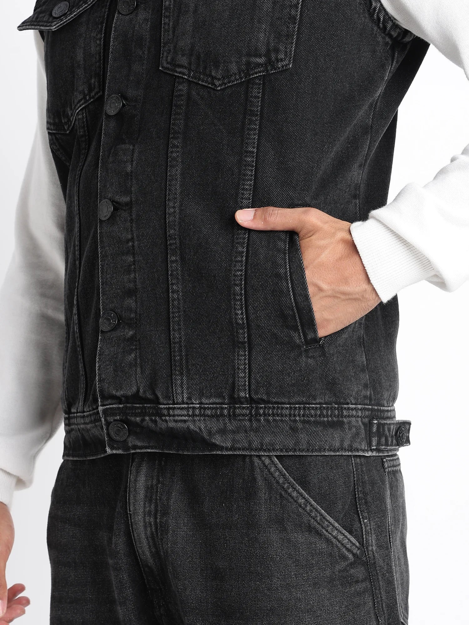 Obsidian Wash denim vest for men – gunmetal hardware detail